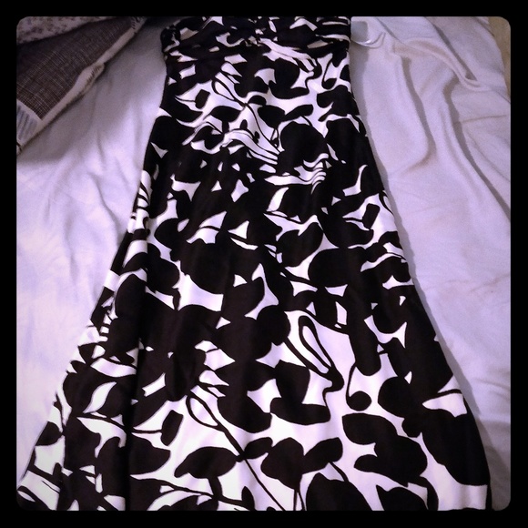 White House Black Market Dresses & Skirts - Black and white floral - White House Black Market